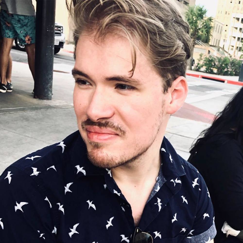 Meet your Posher, Adam